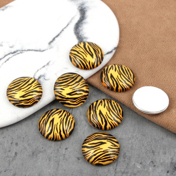 Kaboszon szklany z grafiką zwierzęcy print 20mm