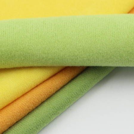 Welurowa dzianina do wykończeń zielona jasna 30x20cm