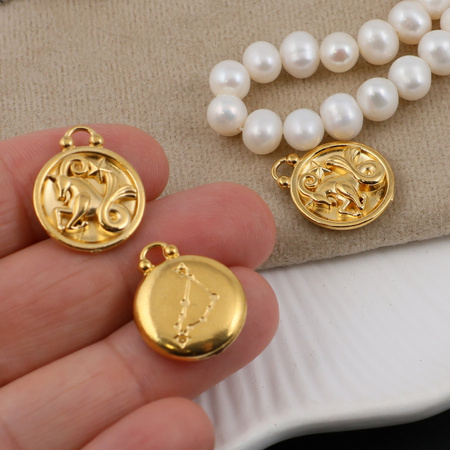 Zawieszka stal szlachetna pozłacana znaki zodiaku Koziorożec 17mm