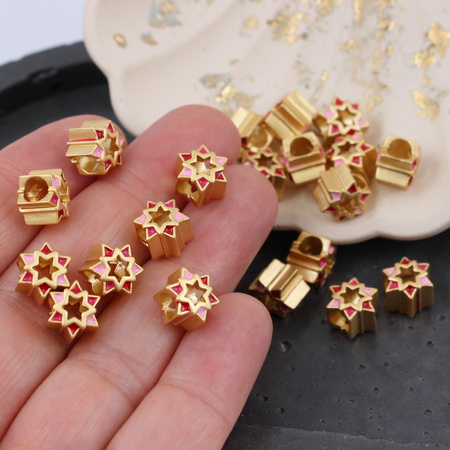 Przekładka metalowa pozłacana gwiazdka różowo-czerwona 10mm