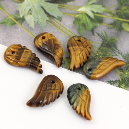 Tygrysie oko rzeźbione skrzydło 18x10mm
