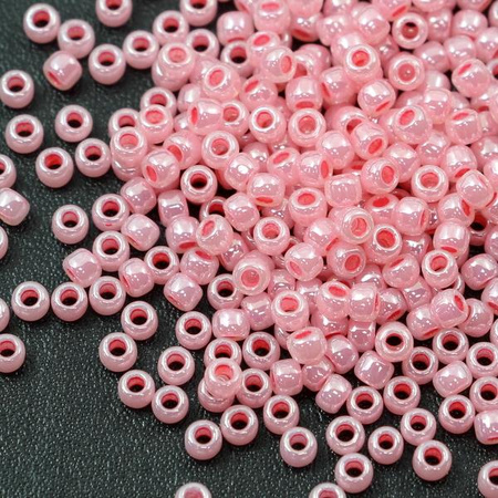Toho Round 8/0 Ceylon Impatiens Pink [10g]