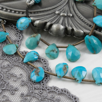 Turkus naturalny łezka fasetowana 13x8mm [para]