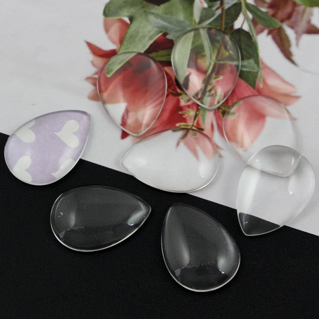 Kaboszon szklany przezroczysty łezka 25x18mm