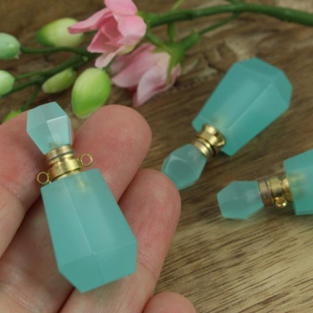 Jadeit zawieszka perfumetka z odkręcanym korkiem 40x20mm