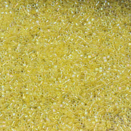 Miyuki Delica 11/0 Lined Pale Yellow [5g]