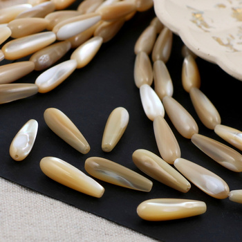 Muszla kropla karmelowa 19x6mm