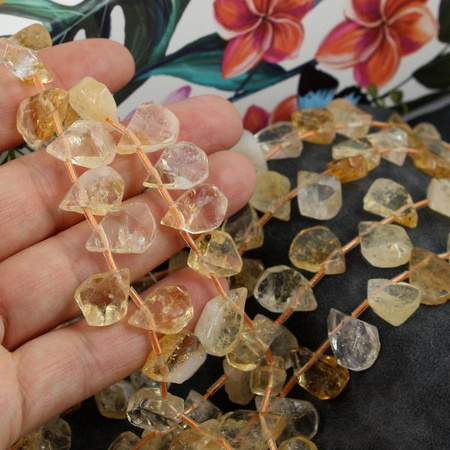 Cytryn łezka 13x10mm