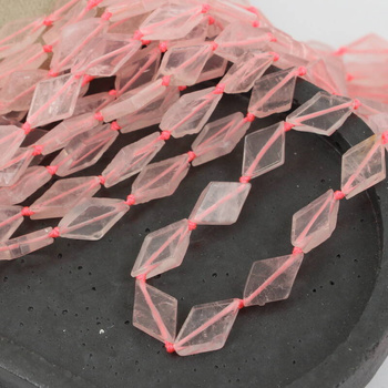 Kwarc różowy romb 18x11mm