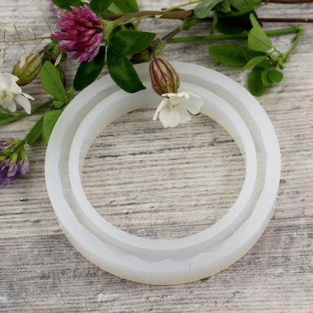 Forma silikonowa do odlewów z żywicy bransoletka fasetowana 19x1cm