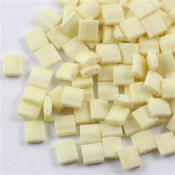Miyuki Tila Beads 5x5x1,9mm Opaque Cream Matted [30szt]