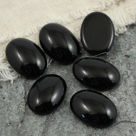 Kaboszon szklany Jet owal 25x18mm