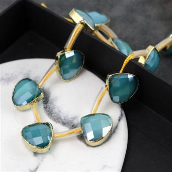 Szklana łezka fasetowana morska w złotym okuciu 13mm