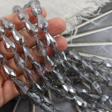 Kryształek szklany kropla fasetowana szara luster 15x10mm