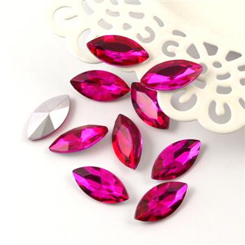 Kaboszon szklany wrzeciono fasetowane fuksja 18x9mm