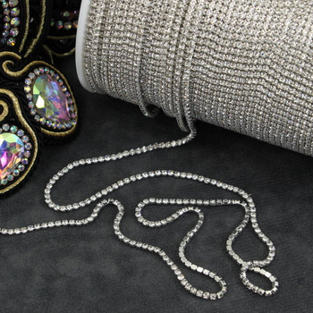 Taśma ozdobna cyrkoniowa silver/crystal 1,5mm [50cm]