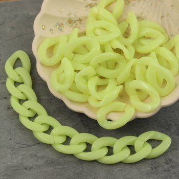 Akrylowe ogniwa do tworzenia łańcuszka żółtozielone 22x16mm [30szt]