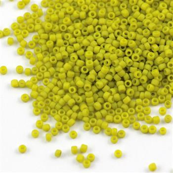 Toho Round 15/0 Semi Glazed Lemongrass [5g]