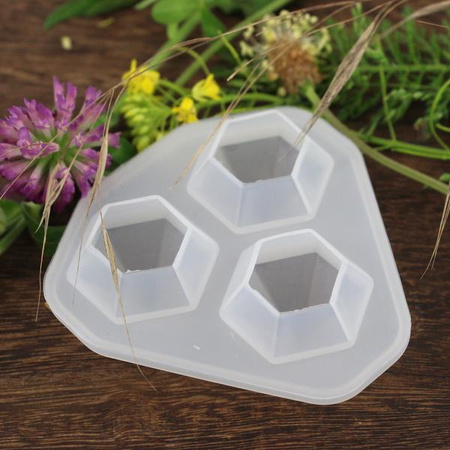Forma silikonowa do odlewów z żywicy diamenty 30x25mm