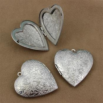 Sekretnik serce otwierany stal szlachetna 42x40mm