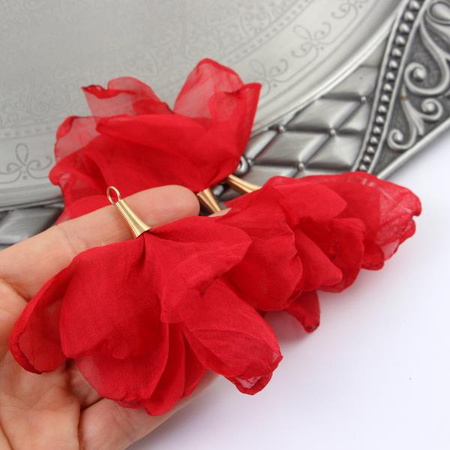 Szyfonowy kwiatek w tulejce czerwony 80mm