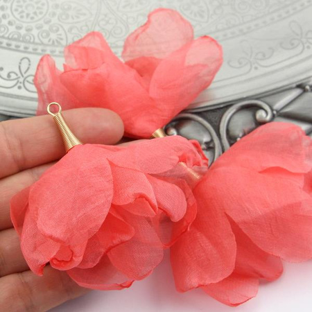 Szyfonowy kwiatek w tulejce koralowy 80mm