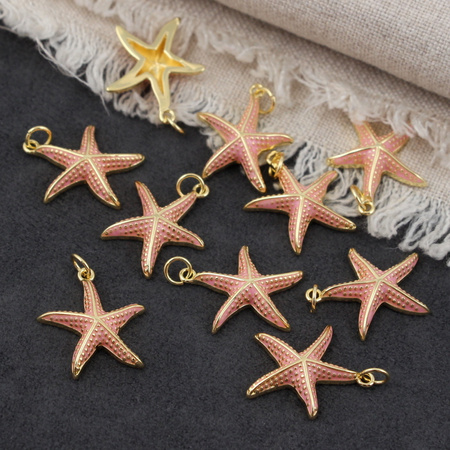 Zawieszka rozgwiazda mosiądz złocony emaliowana różowa 18mm