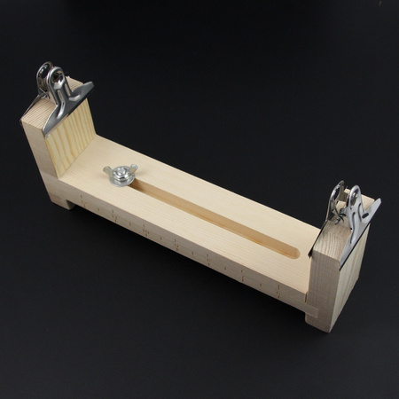 Drewniany stojak do makramy z regulacją długości