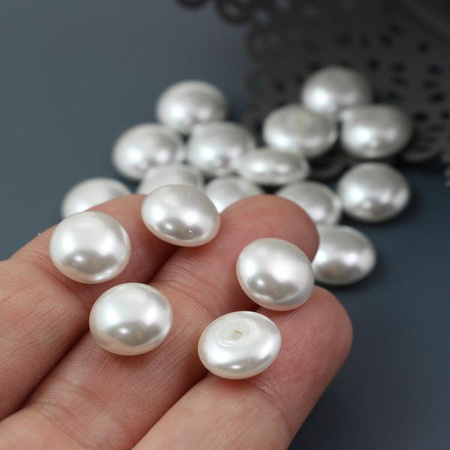 Kaboszon szklany perłowy biały moneta 12mm