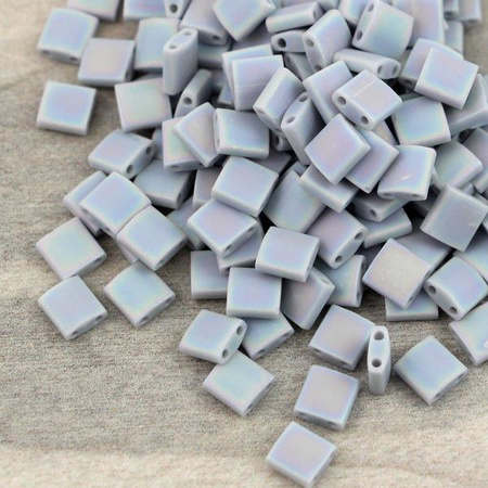Miyuki Tila Beads 5x5x1,9mm Opaque Cement Grey Matted AB [30szt]
