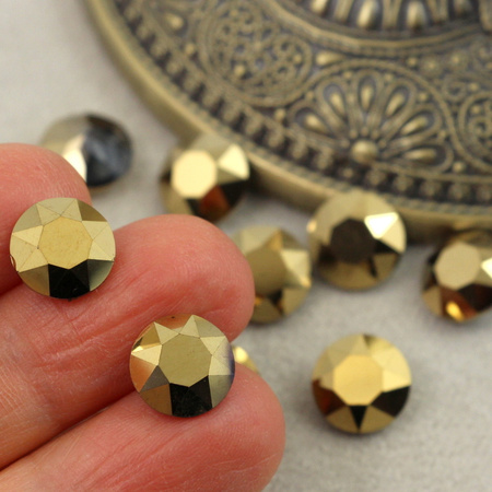 Kaboszon szklany moneta stożkowa fasetowana chaton Antique Gold 10mm