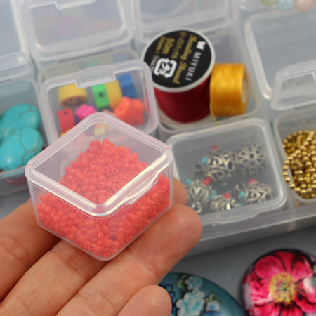 Organizer z 30 pojemnikami do przechowywania 21x17x3cm