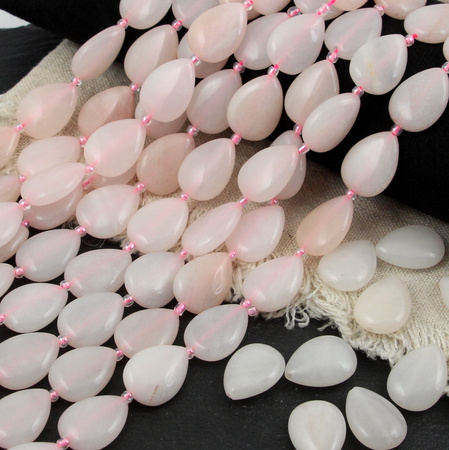 Awenturyn różowy łezka 18x13mm