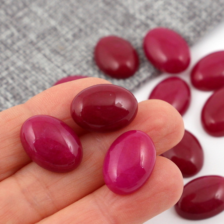 Kaboszon jadeit purpurowy owal 18x13mm