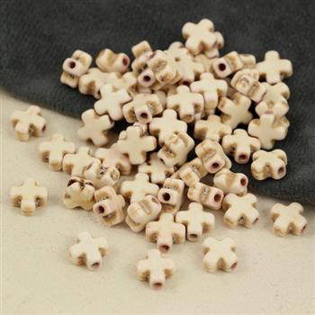 Howlit marmurkowy krzyżyk 8mm