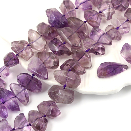 Ametyst bryłka 25x13mm