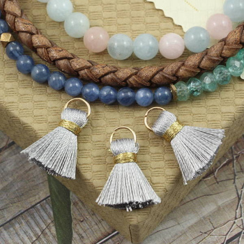 Chwost wiskozowy szary z ogniwem 20x6mm