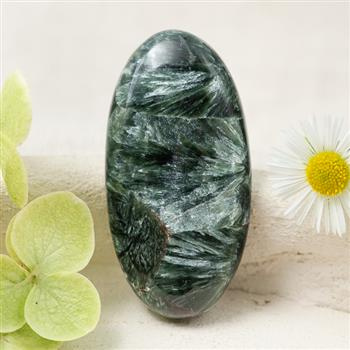 Kaboszon Serafinit 39x20x6mm