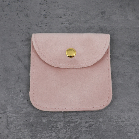 Welurowa torebka kieszonka z zatrzaskiem jasnoróżowa 8x8cm
