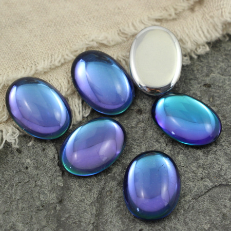 Kaboszon szklany Crystal - Bermuda Blue owal 25x18mm