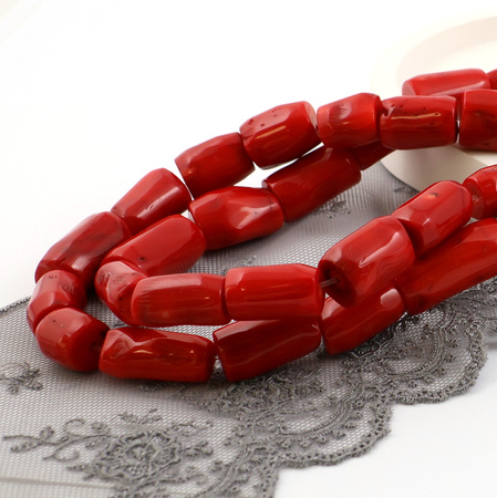 Koral czerwony nieregularny wałek 24x13mm