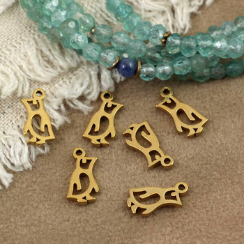 Zawieszka pingwin stal szlachetna pozłacana 14x7mm