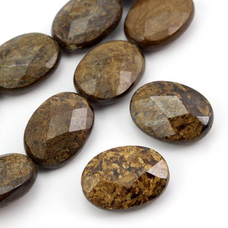 Bronzyt owal fasetowany 30x22mm