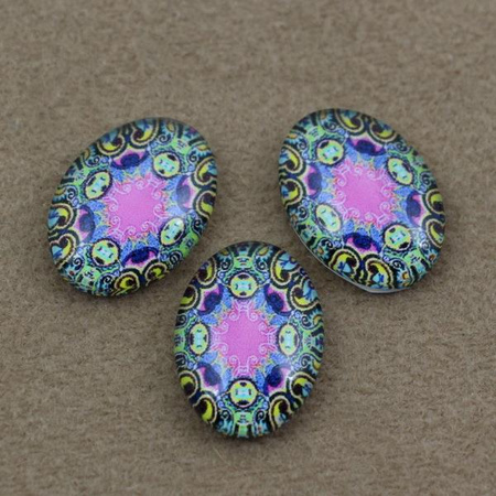 Kaboszon szklany z grafiką owal 18x13mm