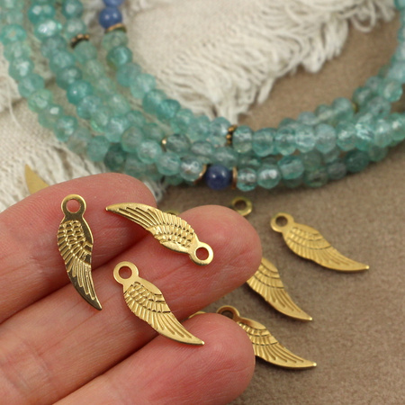 Zawieszka skrzydło stal szlachetna pozłacana 19x6mm