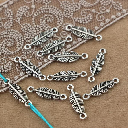 Łącznik metalowy pióro srebrne 22x7mm