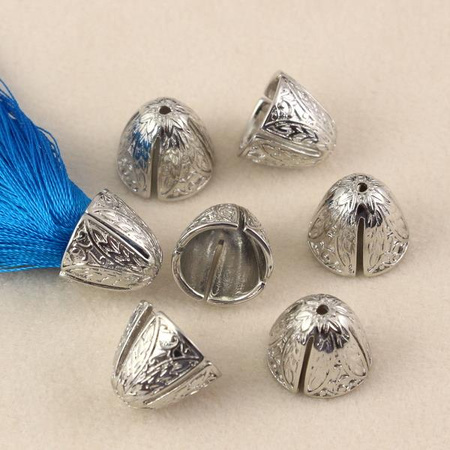 Czapeczka ozdobna rzeźbiona srebrna 13x12mm