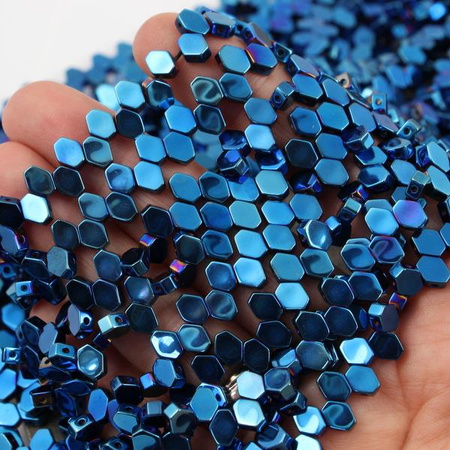 Hematyt romb kobaltowy dwudziurkowy 7x5,5mm