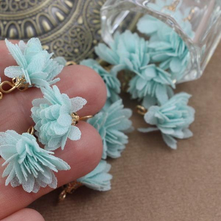 Ozdobny mini kwiatek w ażurowej tulejce miętowy 13mm