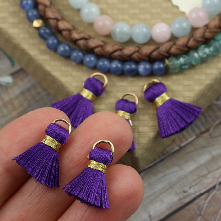 Chwost wiskozowy fioletowy z ogniwem 20x6mm